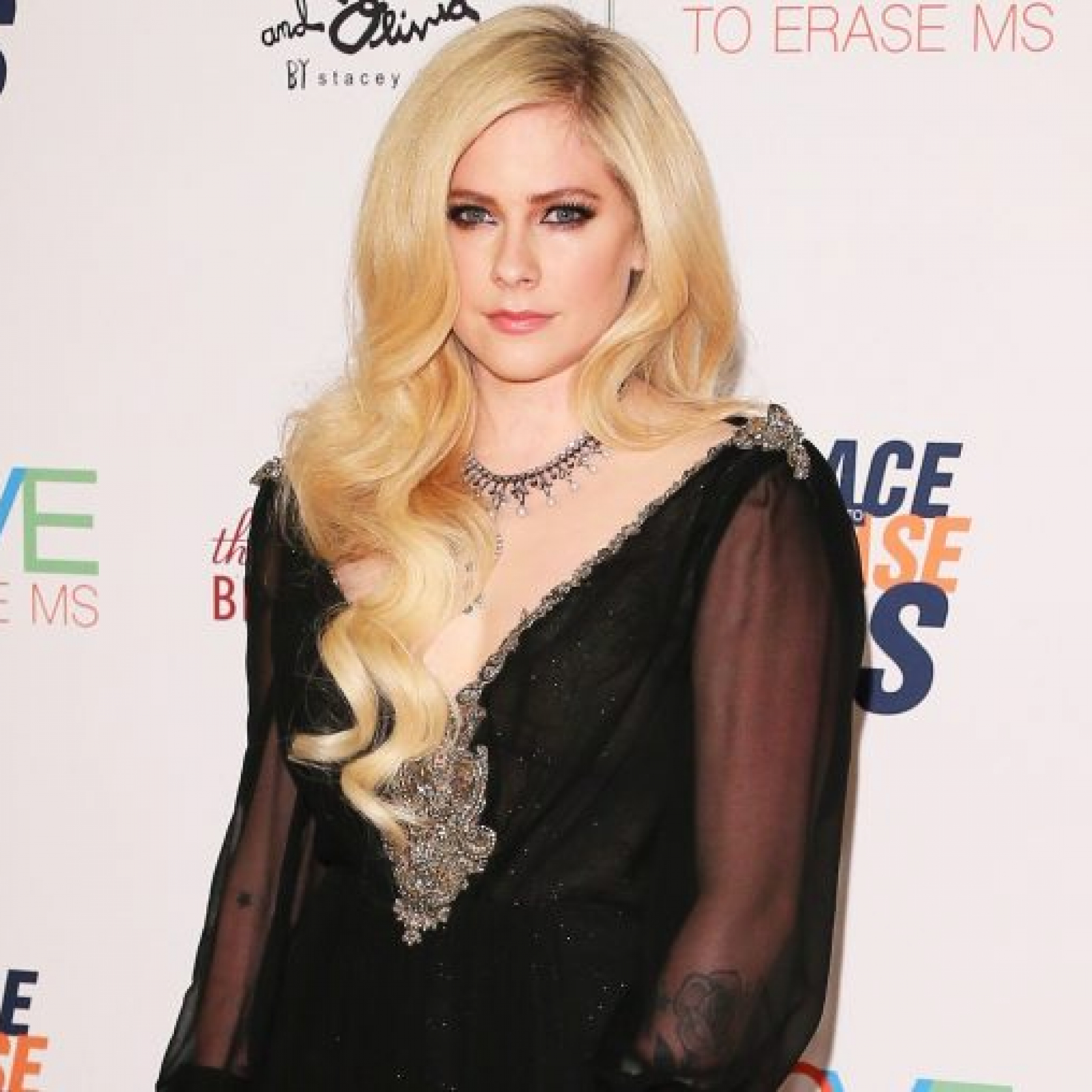 Avril-Lavigne-768x508