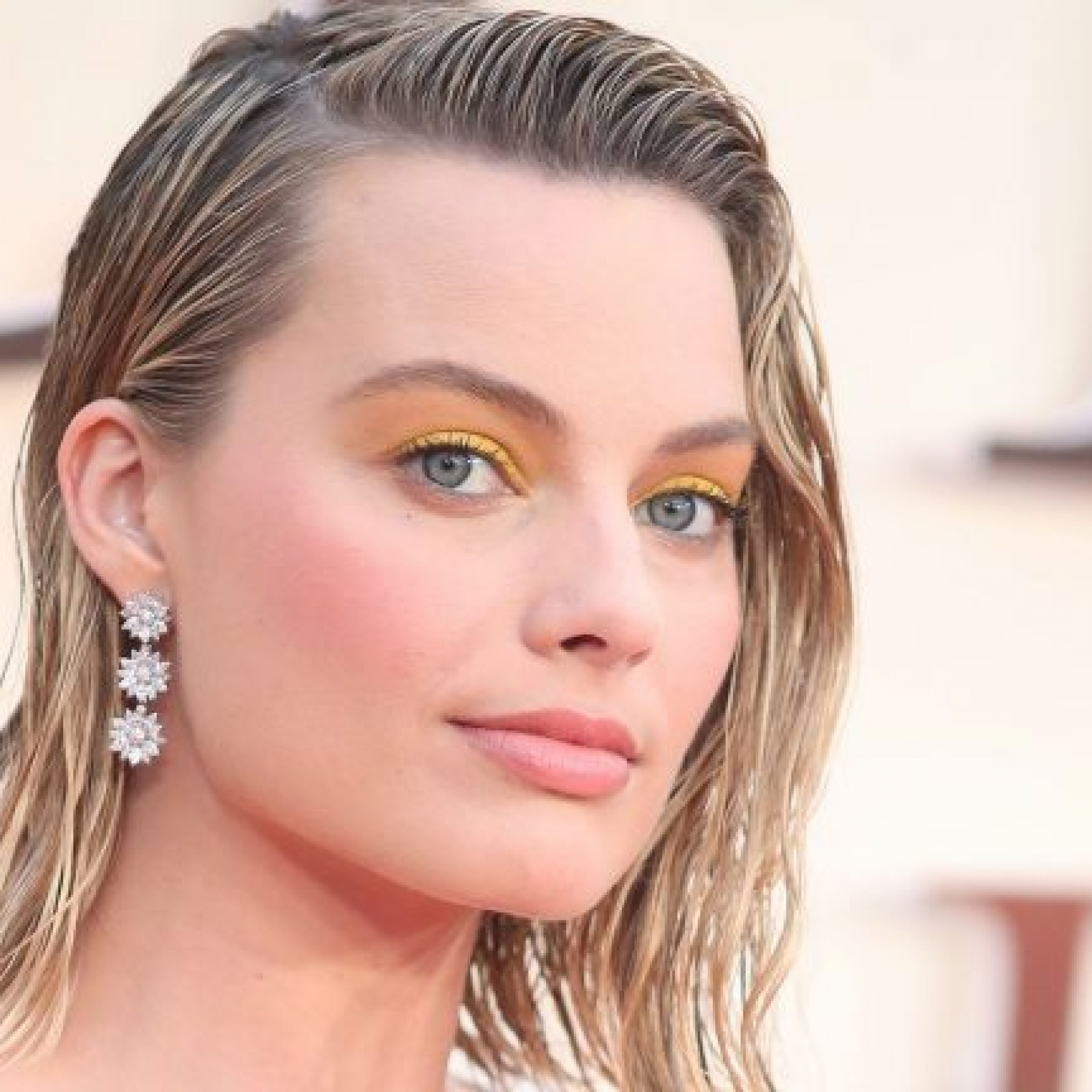 Margot-Robbie-768x432