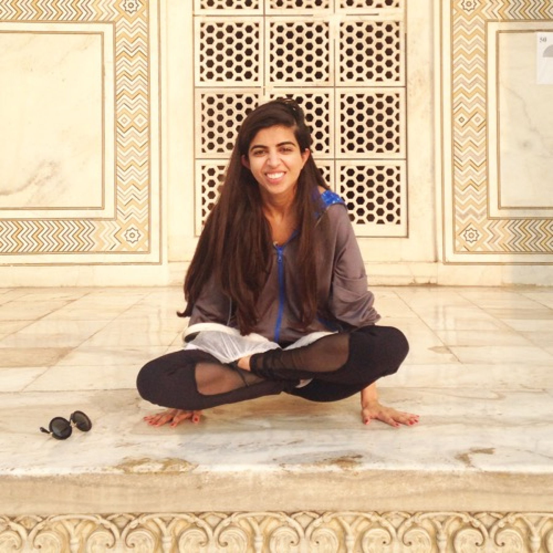 Roshni-Bella-Kinesis