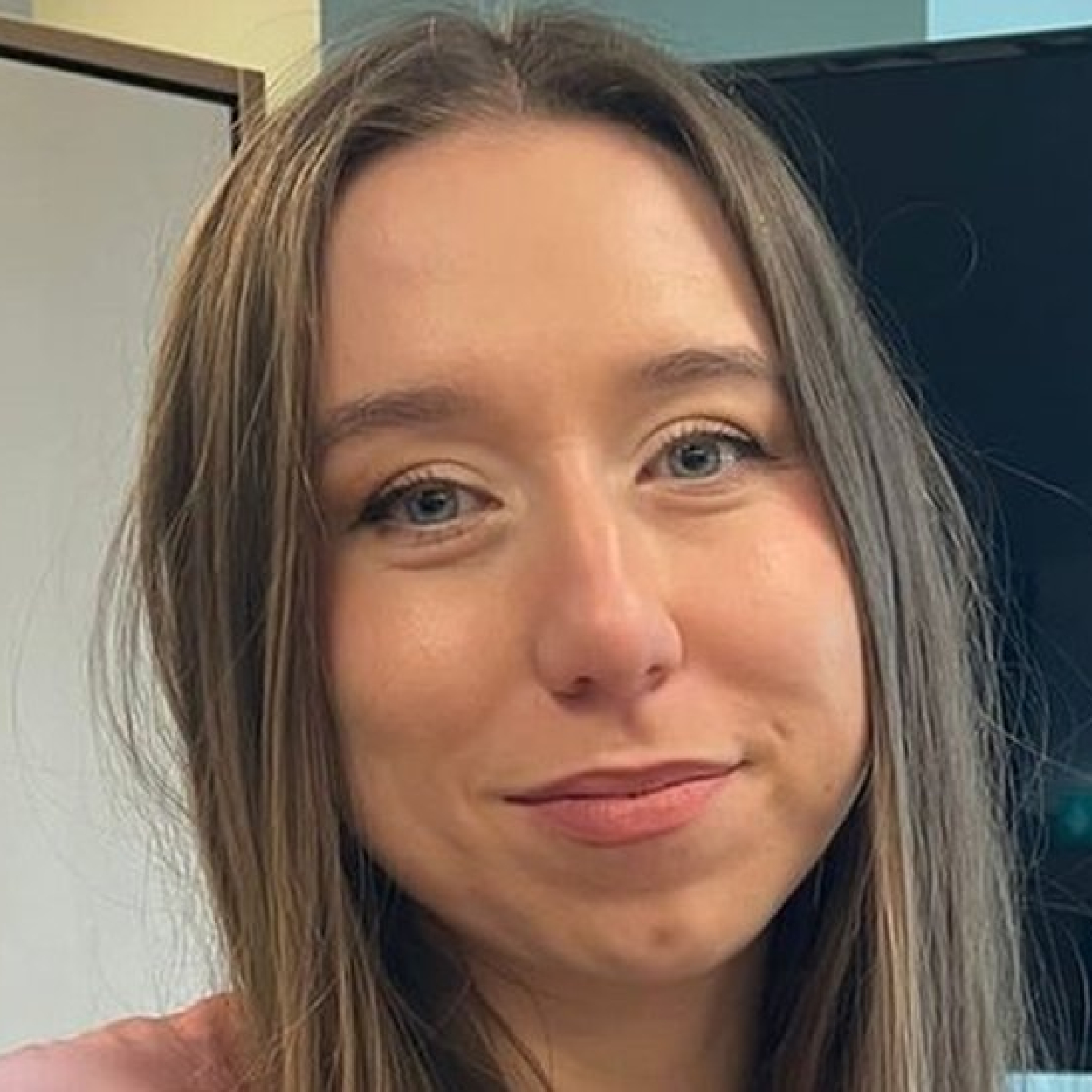 Zoe Thomas