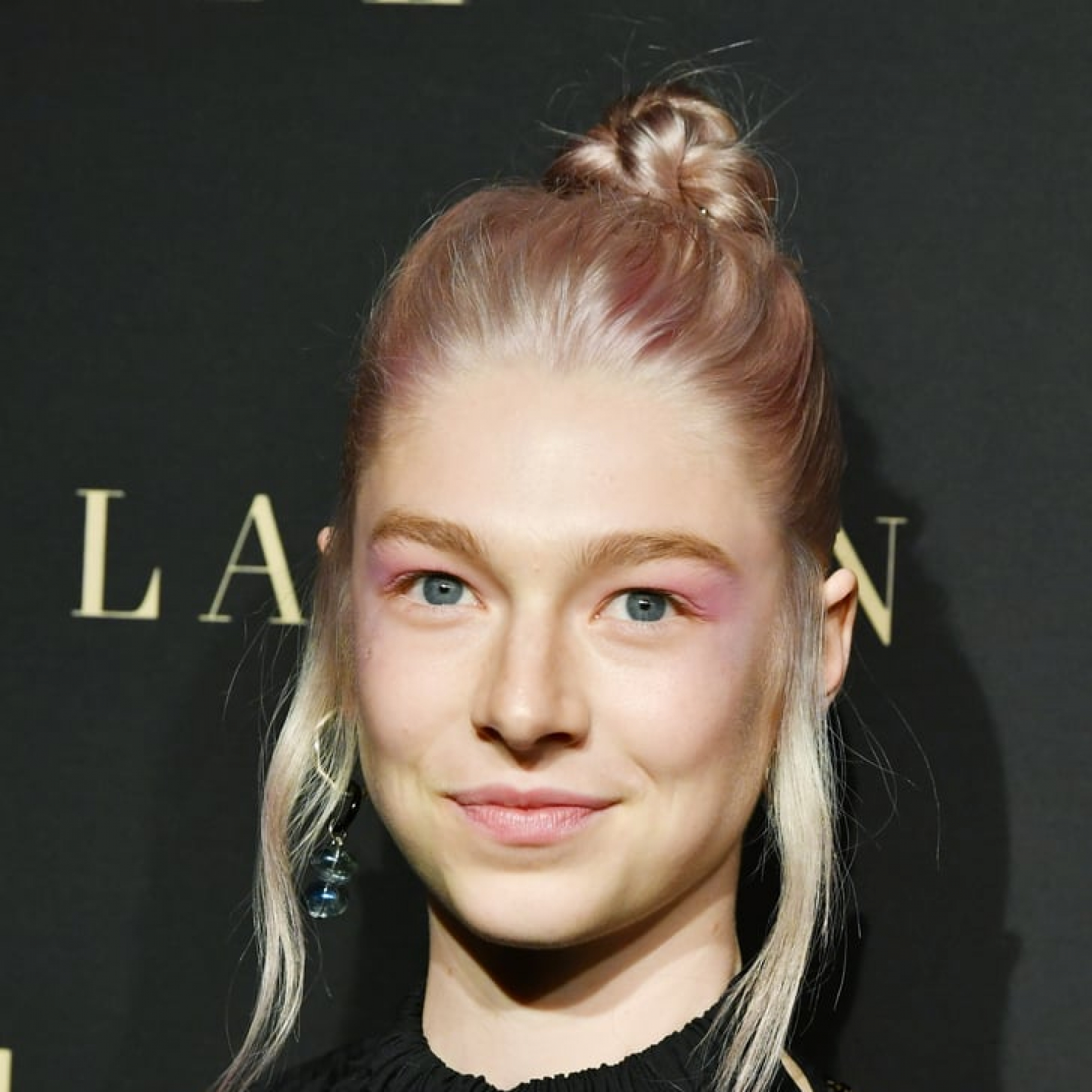 hunter-schafer-best-beauty-looks