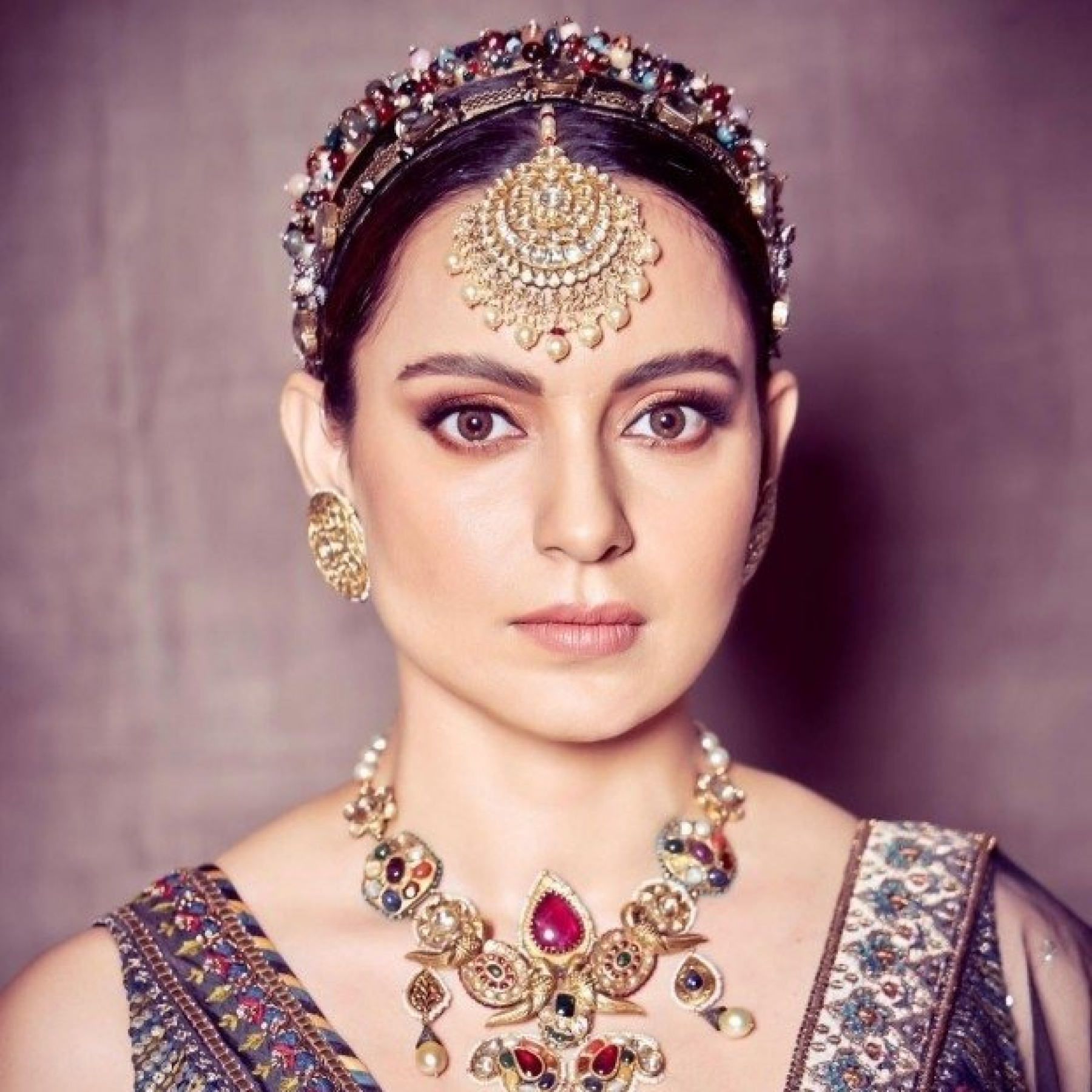 kangana-ranaut-stills-photos-pictures-757