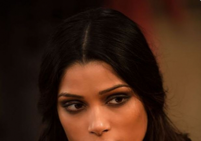 Freida-Pinto-1