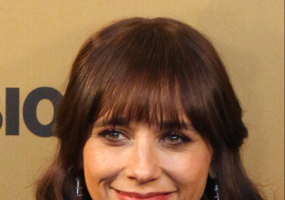 Rashida_Jones_2017_(cropped)
