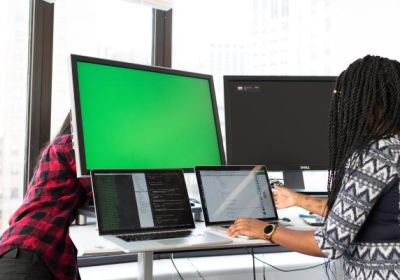  Making Trading & Investment Accessible To WOC